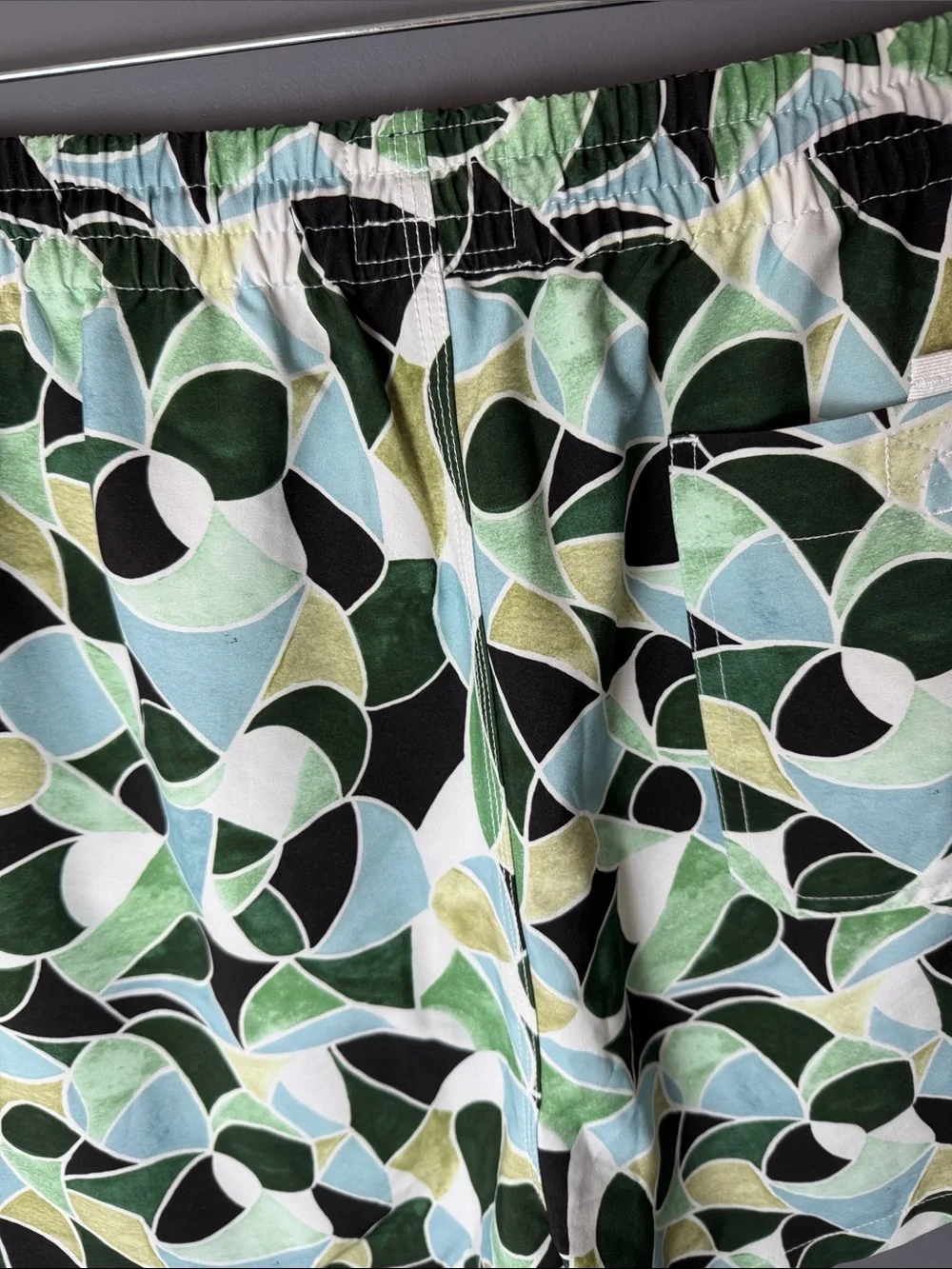 Todd Snyder Montauk 5” Swim Trunks Green Geometric Print Size Large